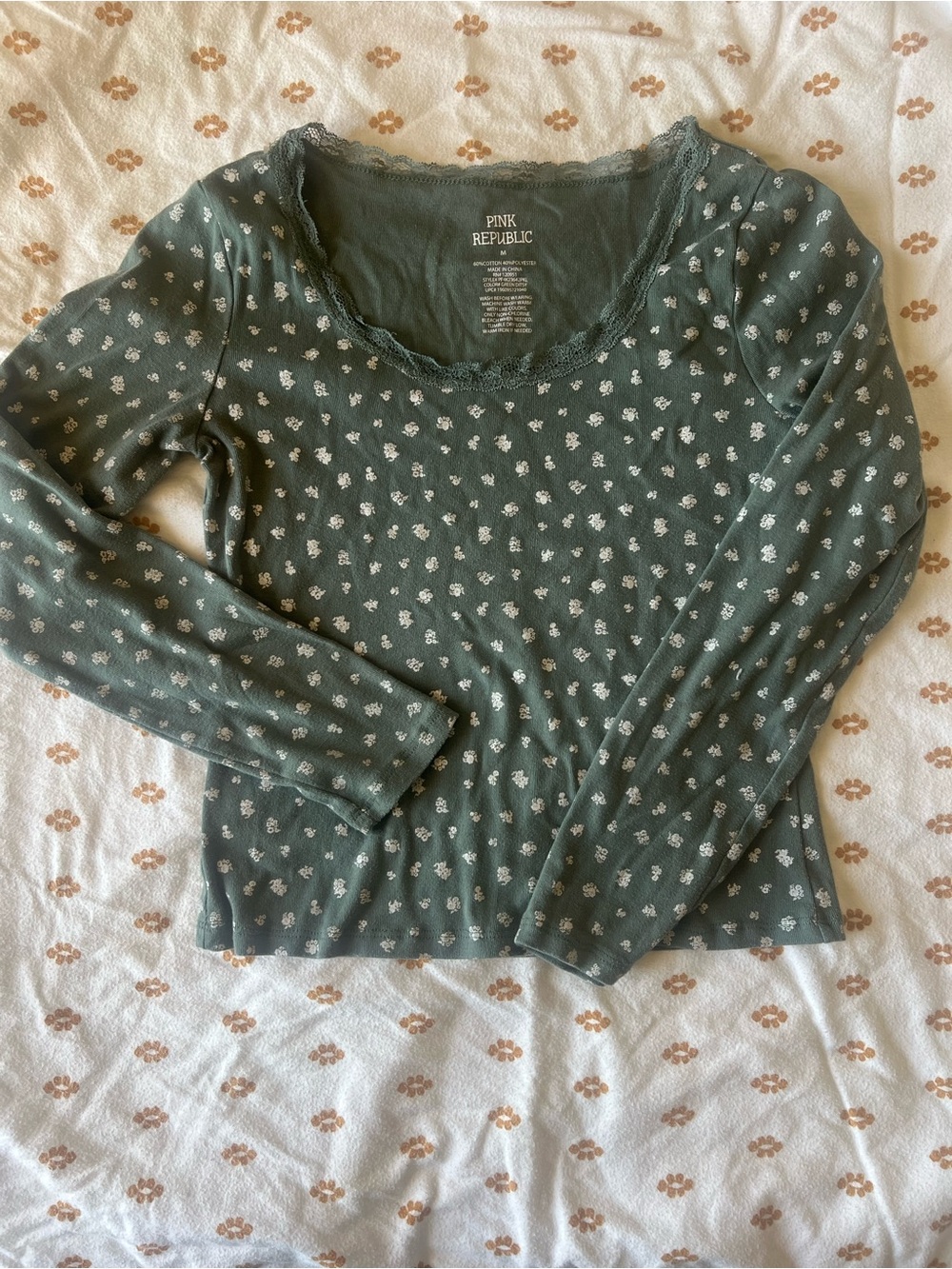 Pink Republic Olive Green Floral Lace-Trim Long Sleeve Tee